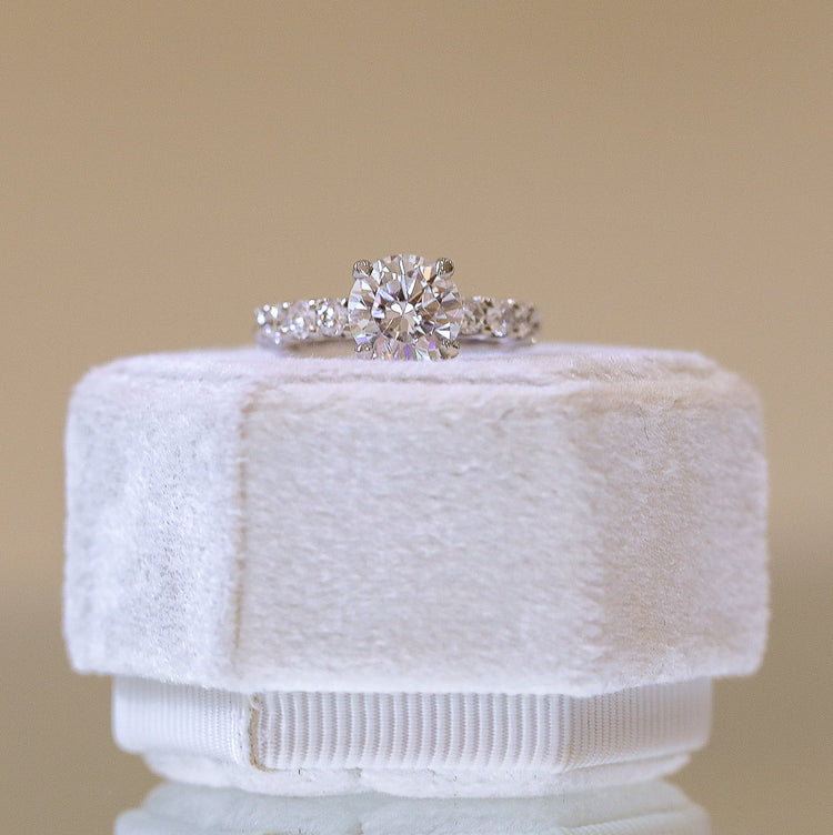 14kw Lab .98ctw Swoop-Set Diamond Ring