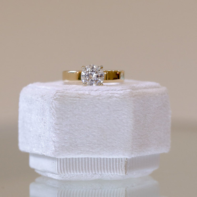 14ky Round 4mm Flat Band Solitaire Diamond Ring