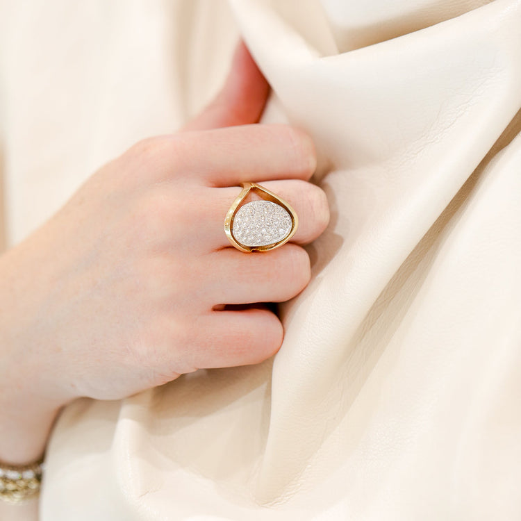 14kw/y 2ctw Split Shank Concave Dish Ring