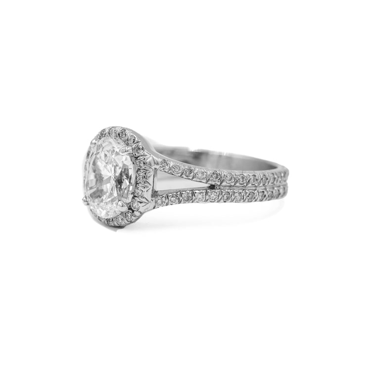 14kw .50ctw Oval Split Shank Halo Diamond Ring