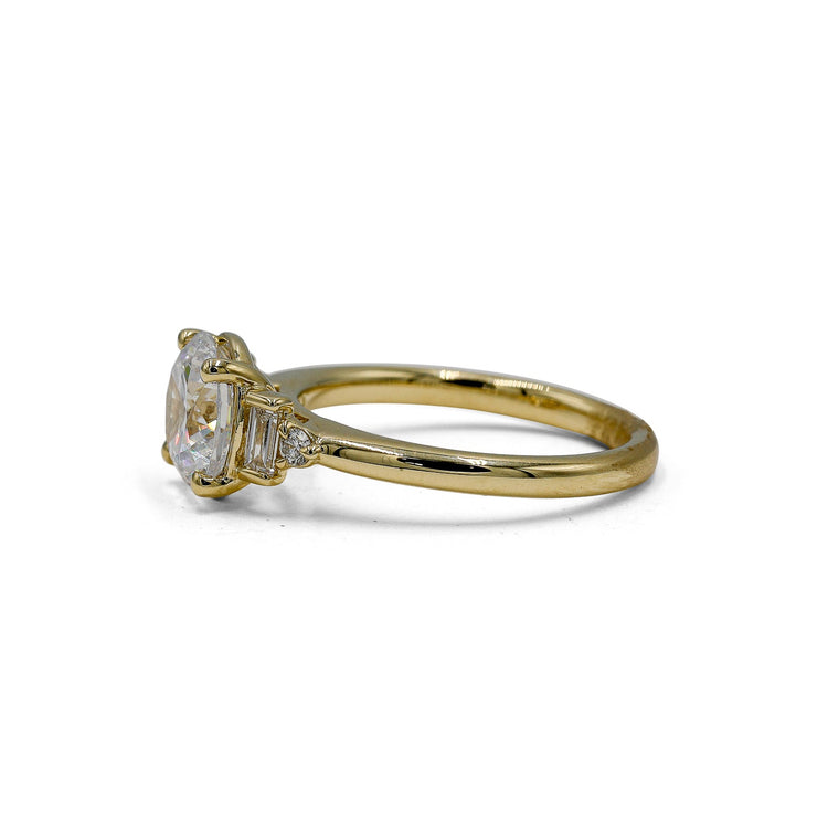 14ky Round & Baguette 5-Stone Cathedral Diamond Ring