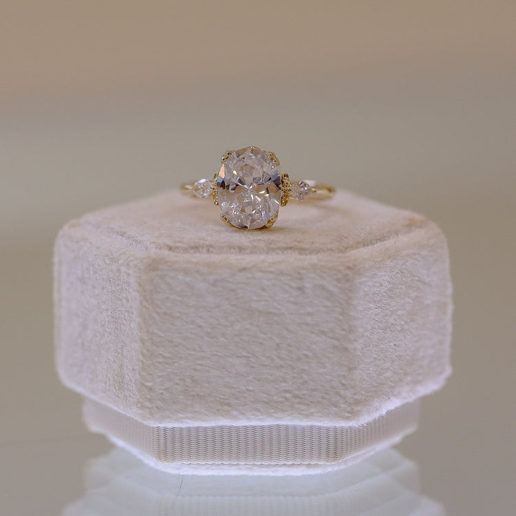14ky .24ctw Oval-Cut Three-Stone Diamond Rings