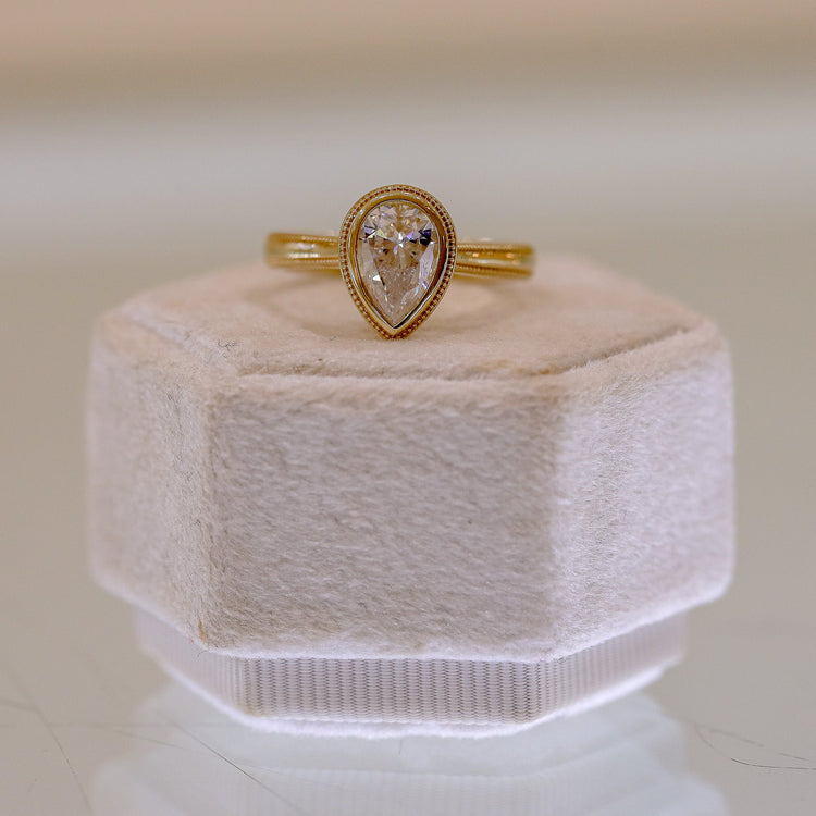 14ky Pear Milgrain Bezel Diamond Ring