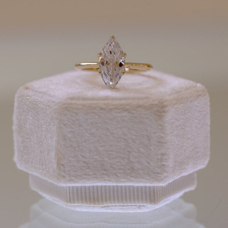 14ky Marquise .05ctw Tulip Cathedral Diamond Ring