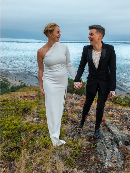 Image with text accordion