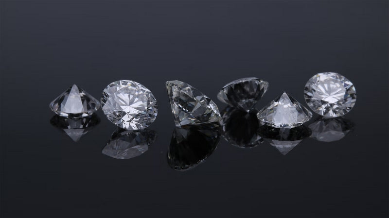 Natural vs Lab Diamonds - Learn the Differences