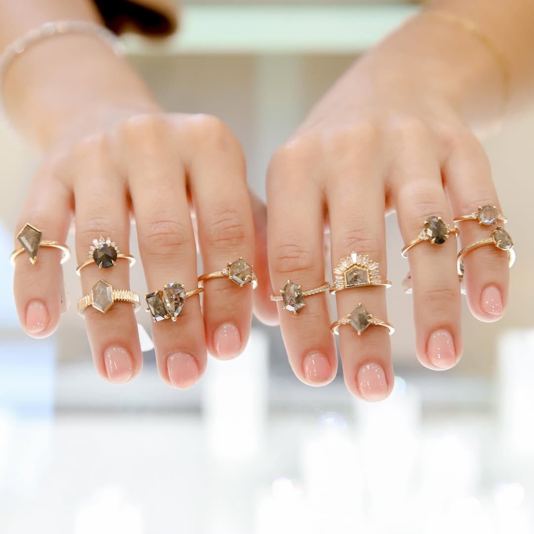 Bespoke Jewelry: Creating Personalized Pieces for Life's Special Moments