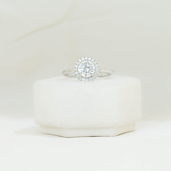 14kw .16ctw Halo Solitaire