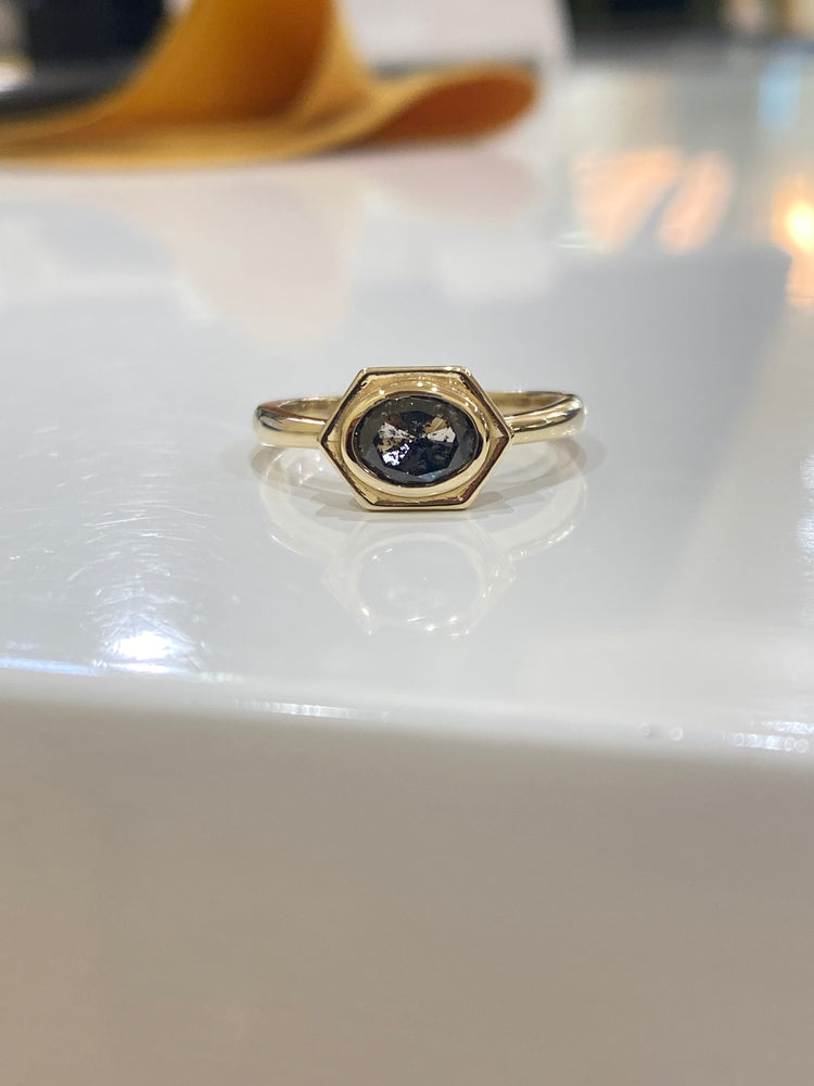14ky .80ct Oval Salt & Pepper Bezel East-West Hexagon Shape Diamond Ring