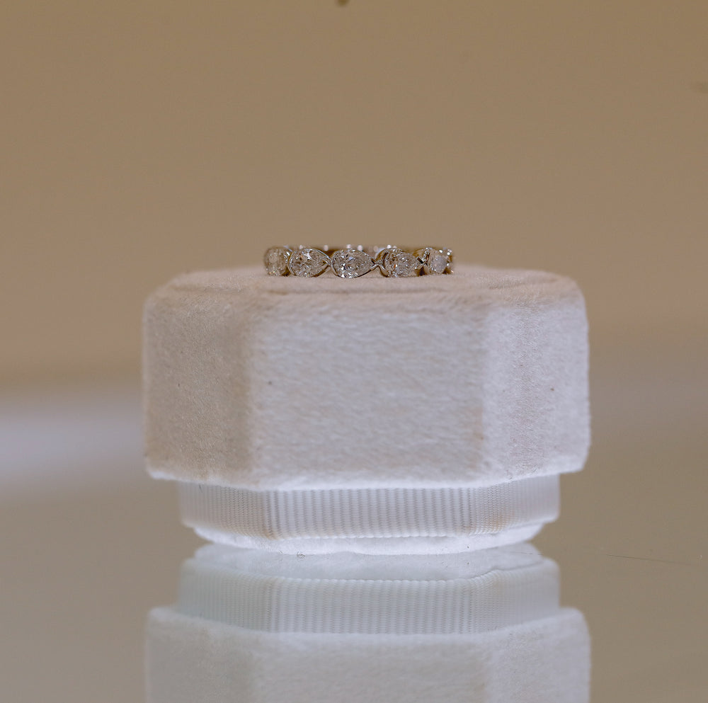 14kw 1.15ctw East-West Pear Lab Diamond Band