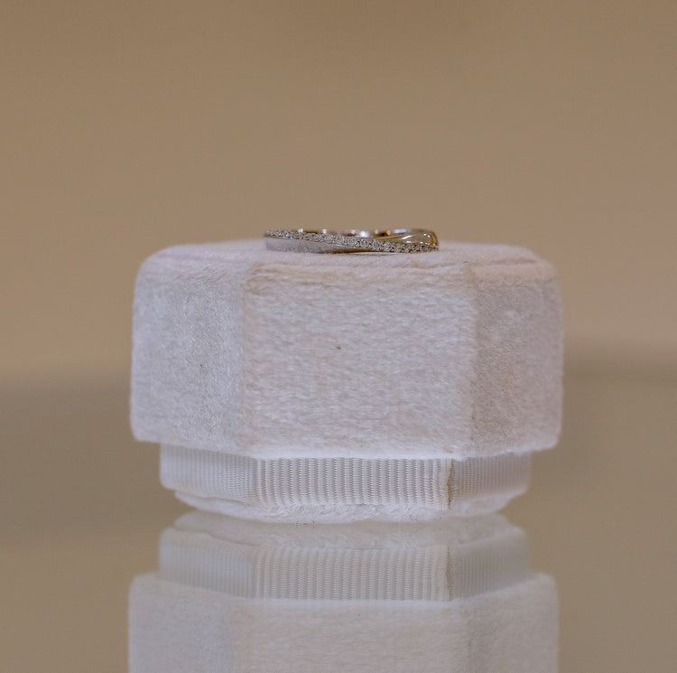 14kw .15ctw Criss Cross Pave Lab Diamond Band