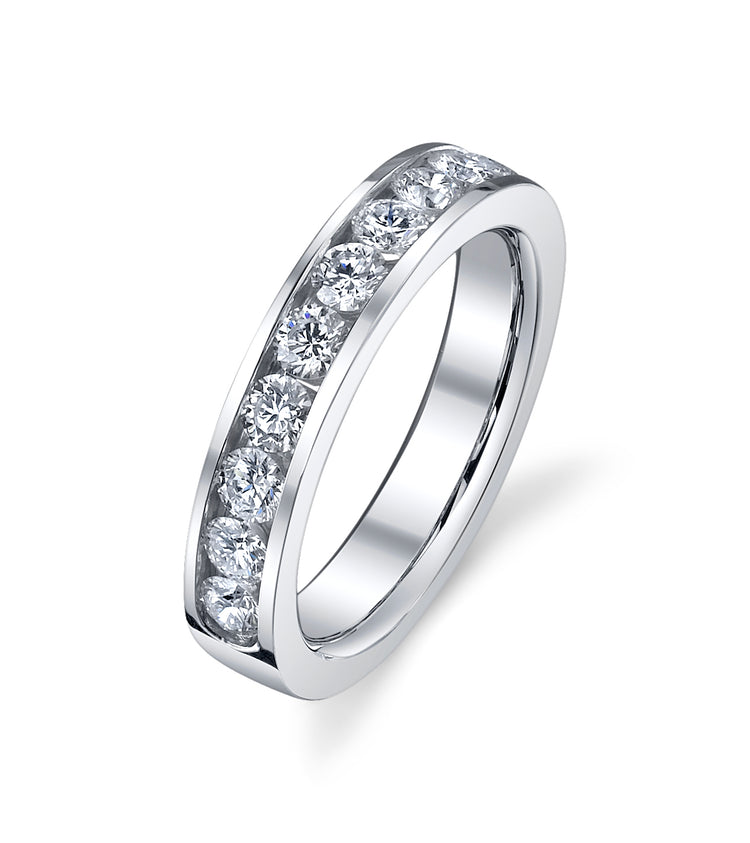 14kw .56ctw Round Diamond Channel Band