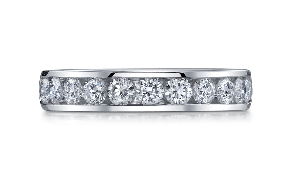 14kw .56ctw Round Diamond Channel Band