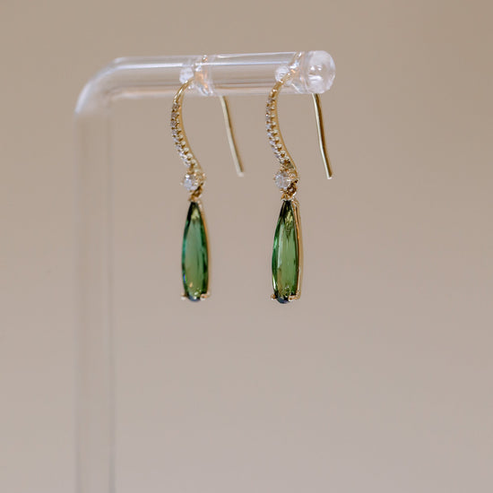 14ky 1.54ctw Green Tourmaline Earrings