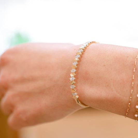 14ky .38ctw Alternating Hexagon Bangle