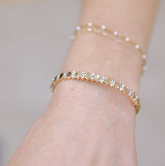 14ky .38ctw Alternating Hexagon Bangle