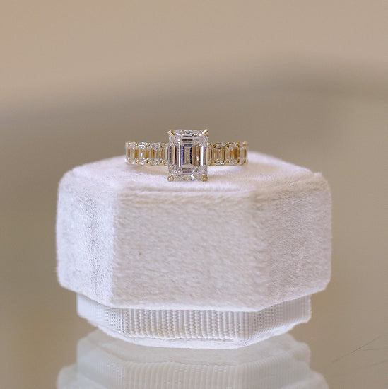 14ky 1.12ctw Lab Emerald-Cut Prong Set Solitaire Band