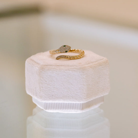 14ky Snake Wrap Diamond & Tsavorite Ring