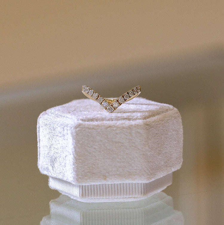 14ky .44ctw Chevron Diamond Band