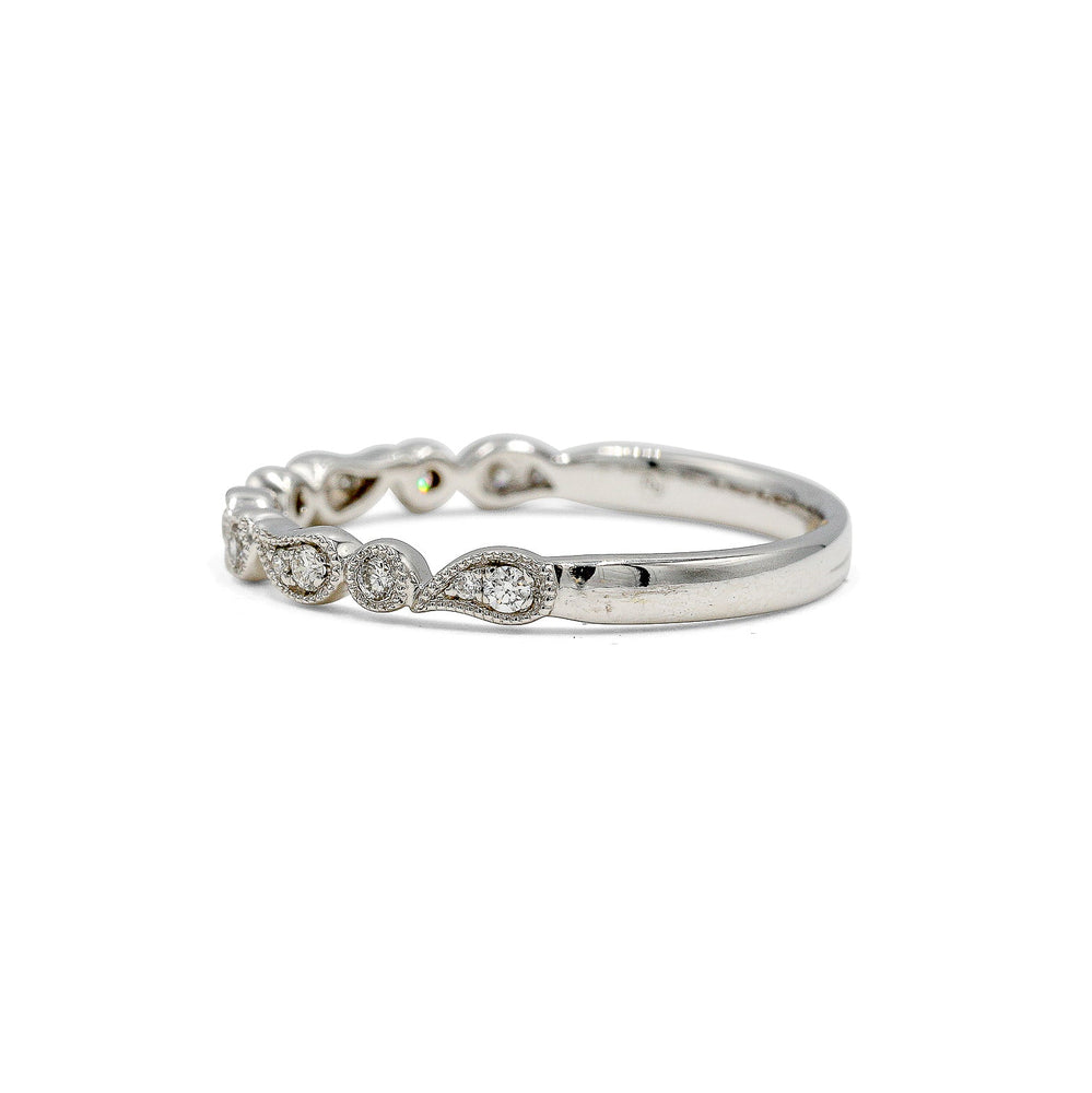 14kw .13ctw Paisley Diamond Band