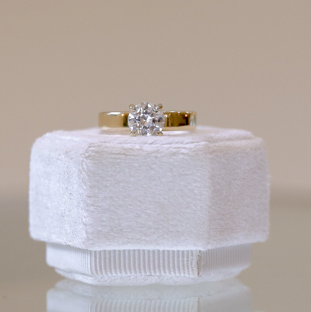 14ky Round 4mm Flat Band Solitaire Diamond Ring