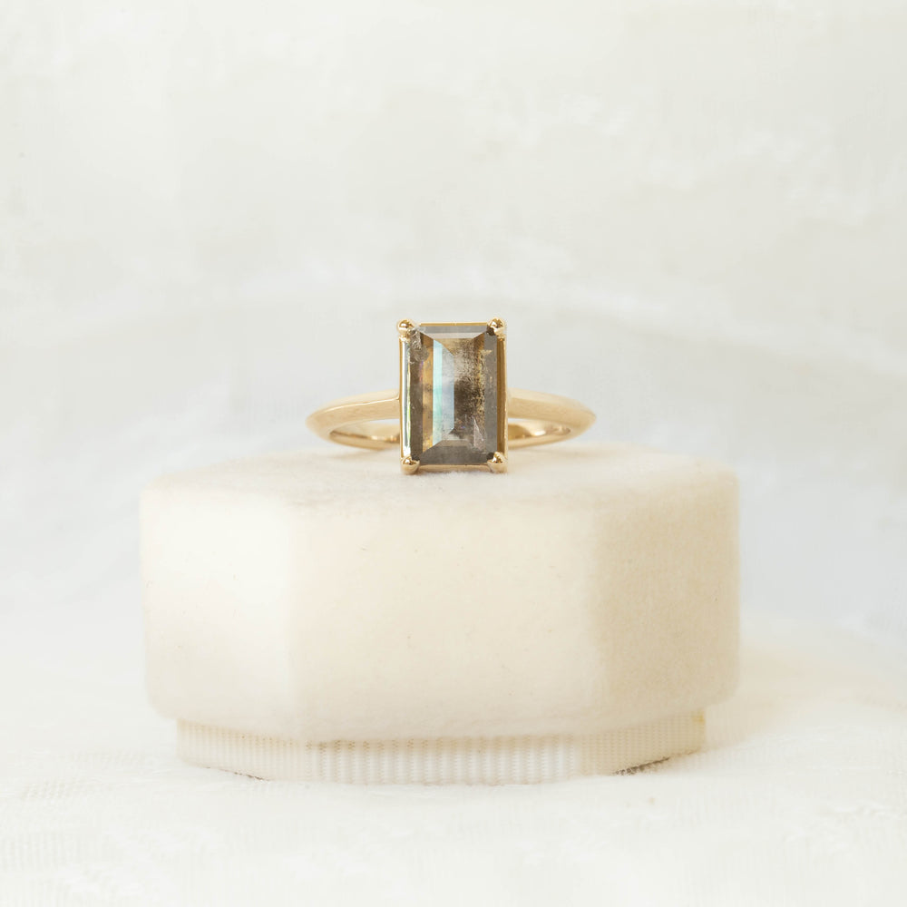 14ky 1.88ct Baguette Salt & Pepper Crown Solitaire Diamond Ring
