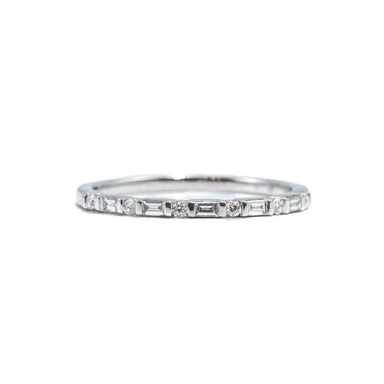 14kw Baguette & Round Diamond Band