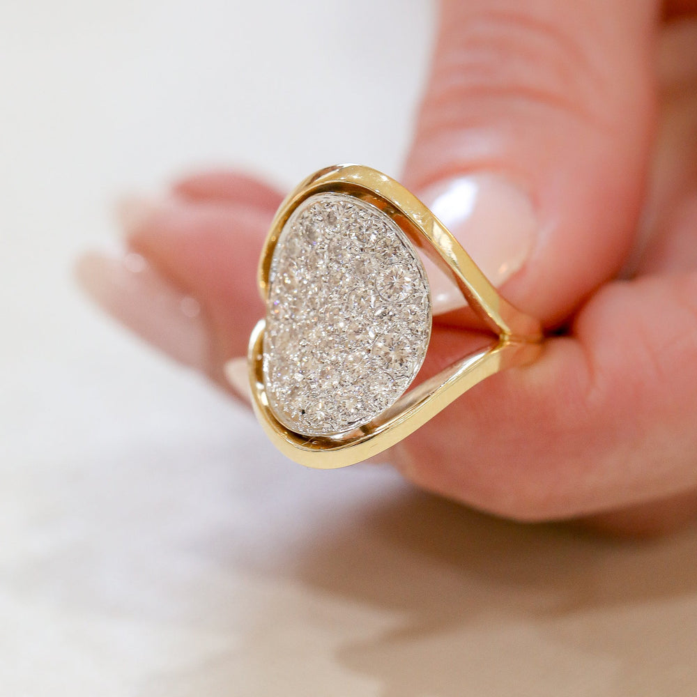 14kw/y 2ctw Split Shank Concave Dish Ring