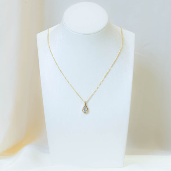 14ky 1.02ct Diamond Drop Necklace