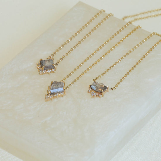 0.59ct 14ky Short Kite “Rae