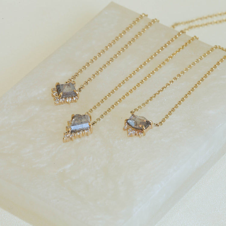 0.59ct 14ky Short Kite “Rae