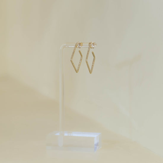 14ky Edgeline Squared Diamond Earrings