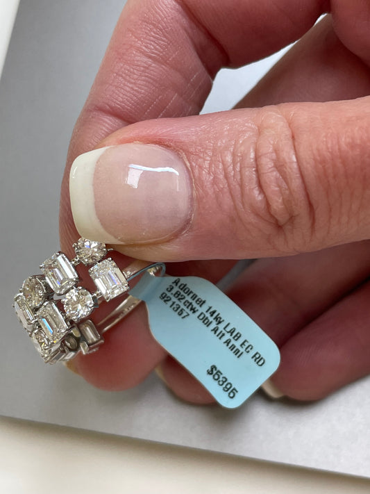 14kw Double Emerald & Round Lab-Grown Alternating Diamond Band