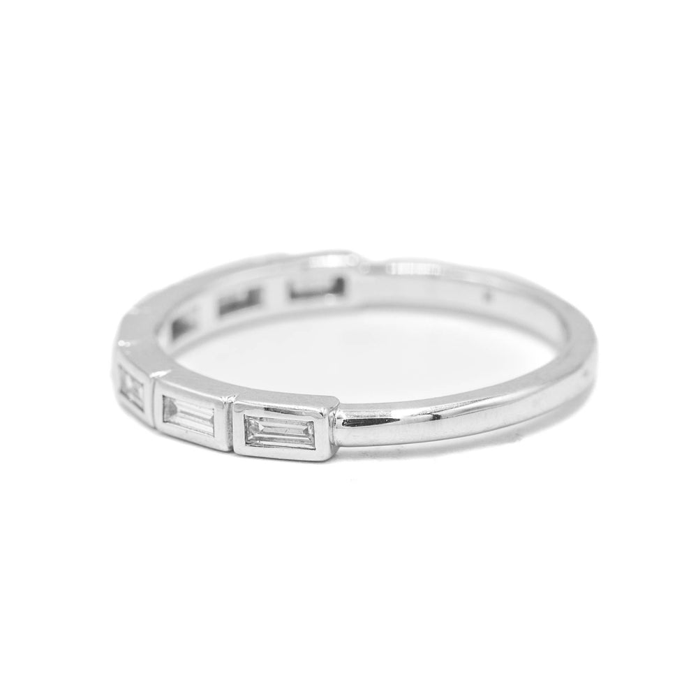 14kw .25ctw Baguette Diamond Band