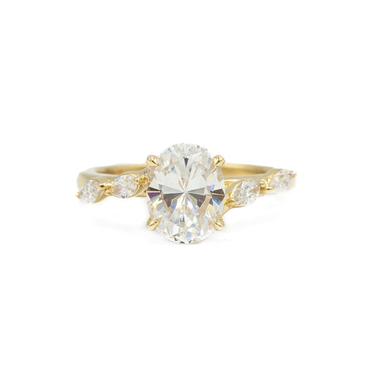14ky Oval & Diagonal Marquise Diamond Ring