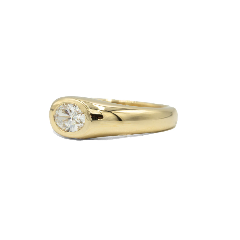 14ky .68ct Oval Diamond Signet Ring