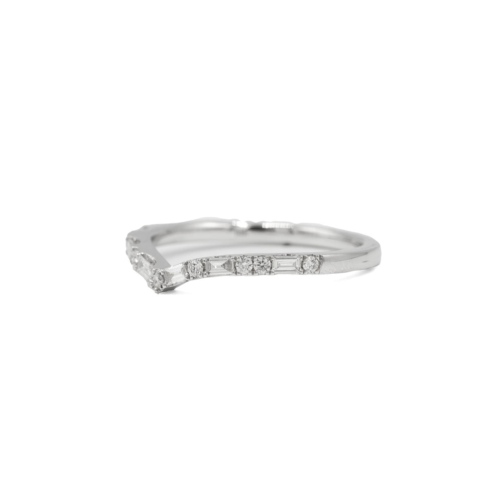 14kw Baguette & Round Chevron Band