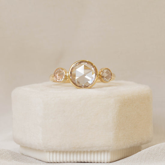 14ky 1.63ct Round Rose-Cut 3 Stone Diamond Ring