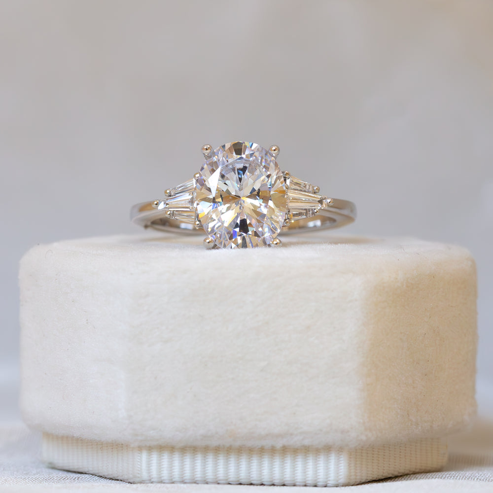 14kw Oval & Baguette-Cut Diamond Ring