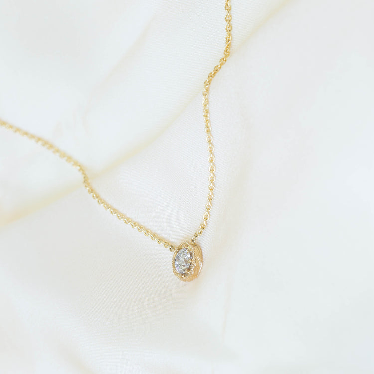 14ky Hex-Shaped Bezel Diamond Pendant