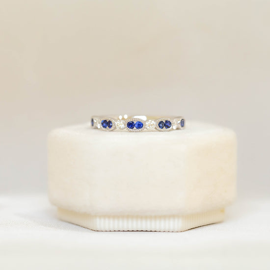 14kw Oval Bezel Sapphire & Diamond Band