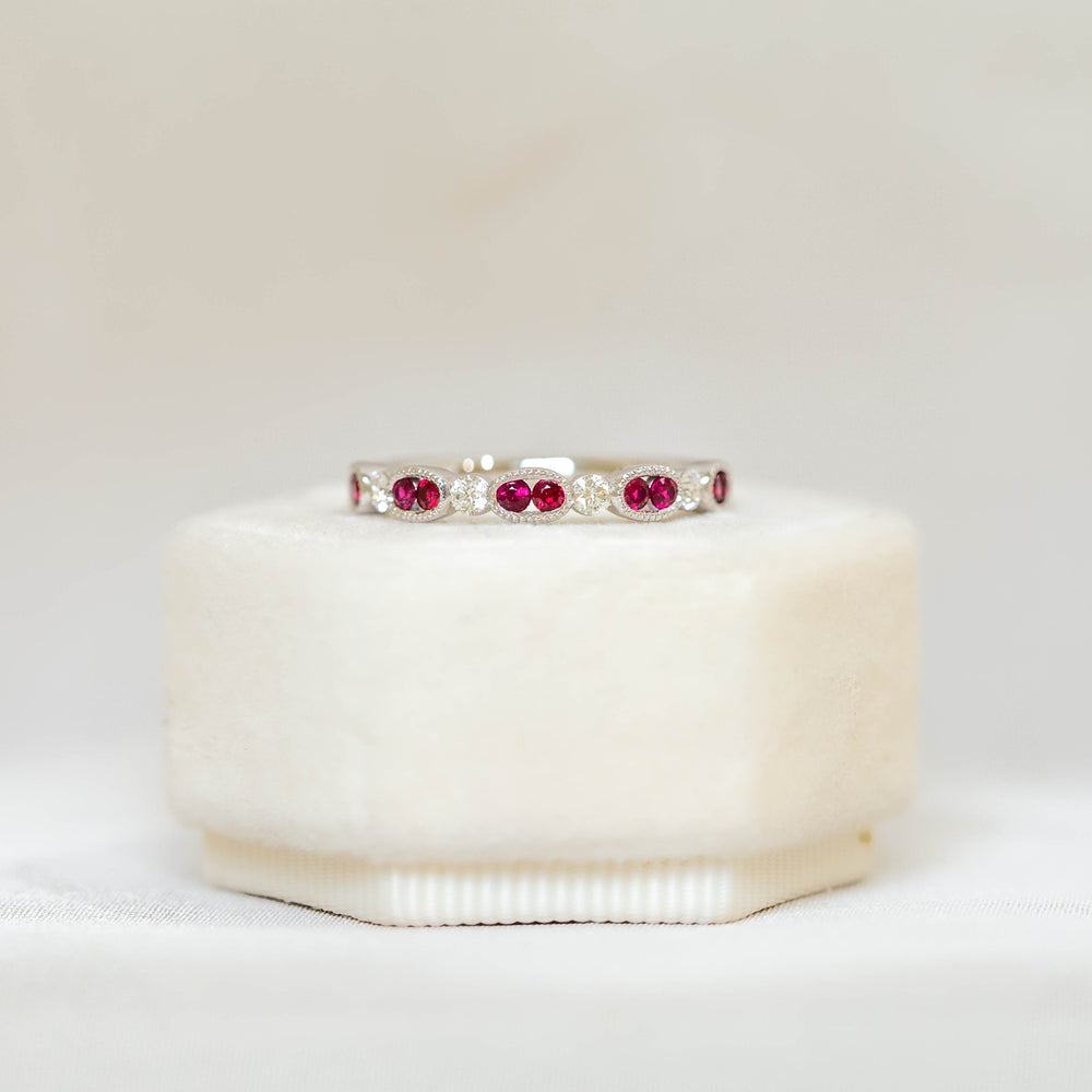 14kw .28ctw Oval Bezel Ruby & Diamond Band