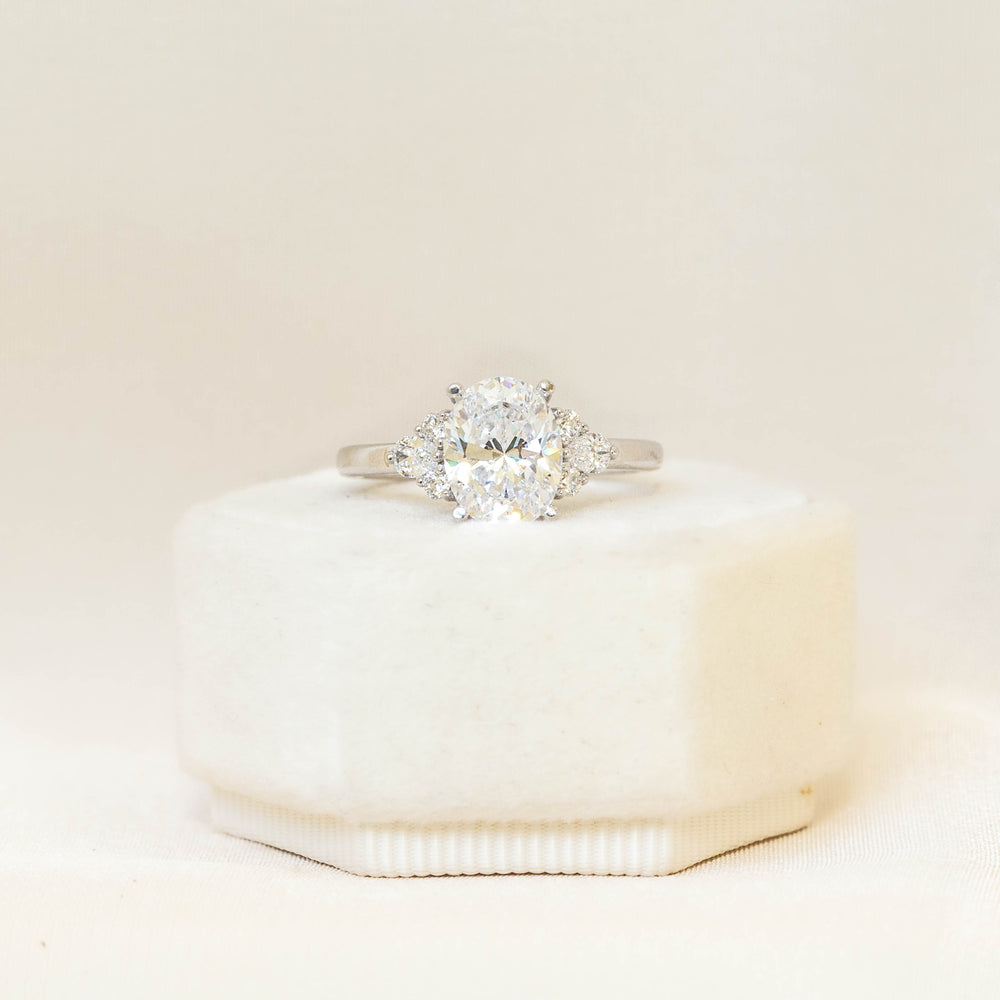 14kw Oval with Pear and Round Side Diamond Ring