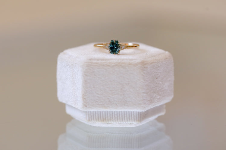 14ky 0.90ct Geometric Teal Montana Sapphire .03ctw Niko Ring