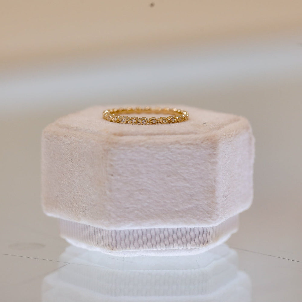 14ky .04ctw Marquise & Round Alternating Bezel Milgrain Diamond Band
