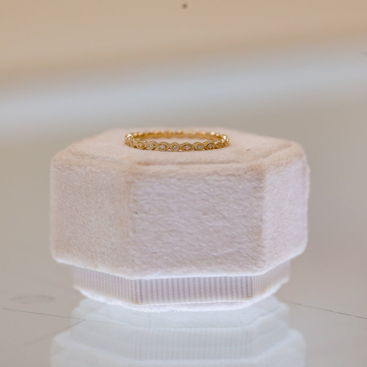 14ky .04ctw Marquise & Round Alternating Bezel Milgrain Diamond Band