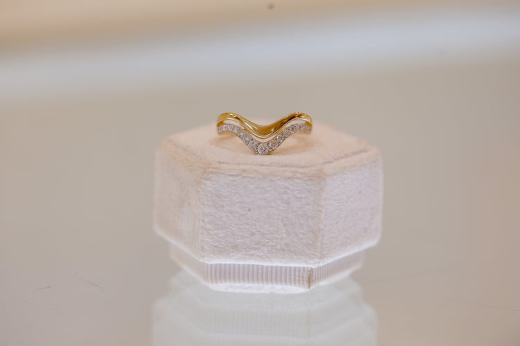 14ky .40ctw Double Pave & Gold Wave Diamond Band