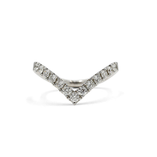 14kw Large Prong Set .44ctw Chevron Diamond Band