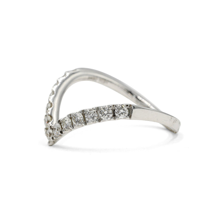 14kw Large Prong Set .44ctw Chevron Diamond Band