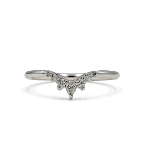 14kw .18ctw Pear-Shaped Swoop Contour Diamond Band